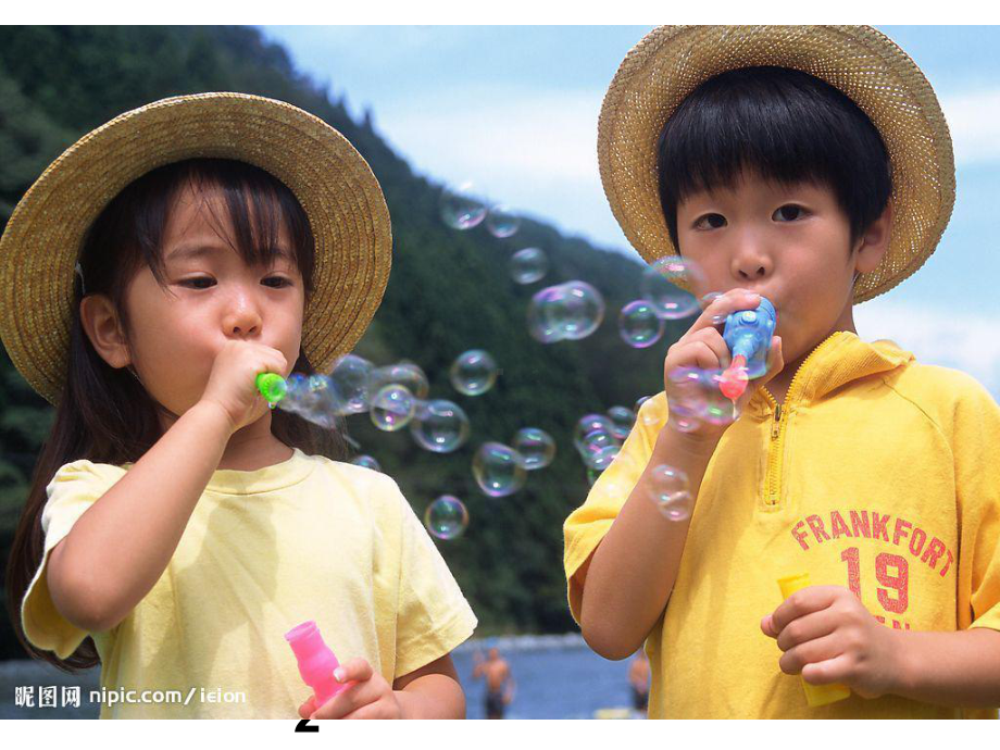 小学美术《泡泡飞呀飞》课件.ppt_第3页